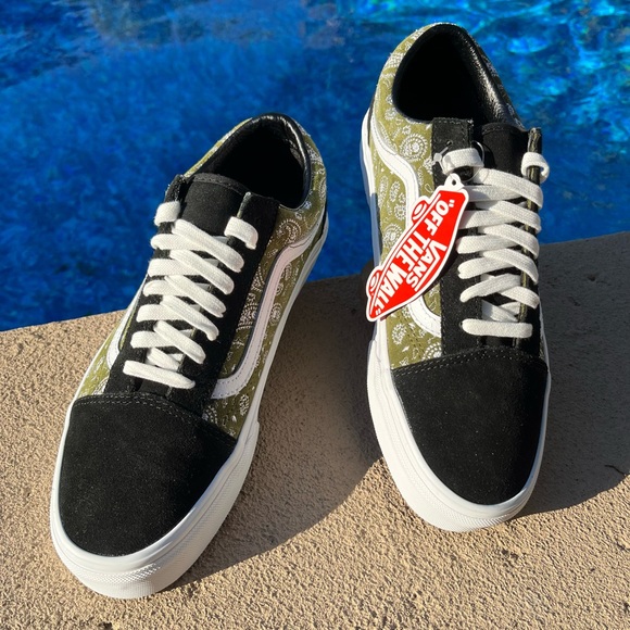 Vans Peace Paisley Old Skool Sneakers - Picture 8 of 15